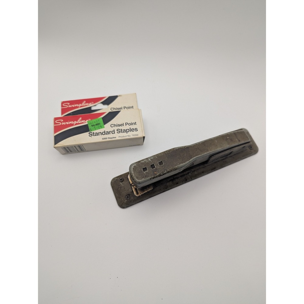 Vintage Swingline‎ Metal Stapler #400 w/ Chisel Point Standard Staples Office
